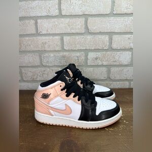 Nike Jordan Air 1 Mid GS White/Black/Crimson Tint 554725-133 Sz 4 Youth - 0383